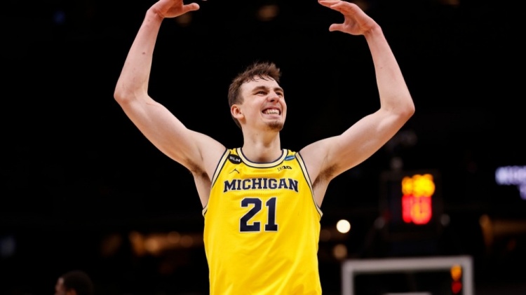 错位站位 错位站位